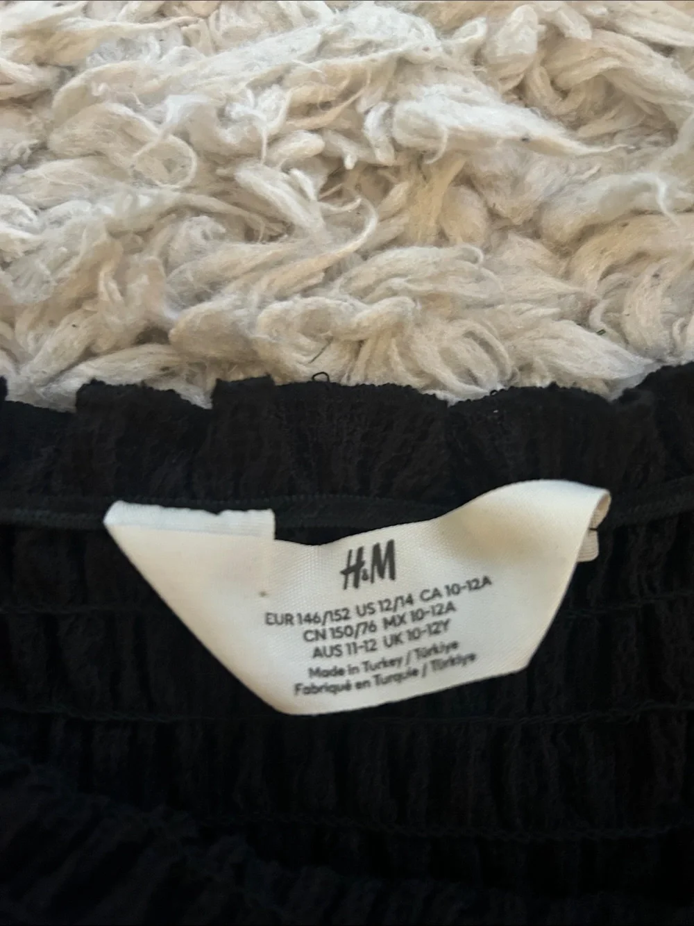 H&M classic skirt